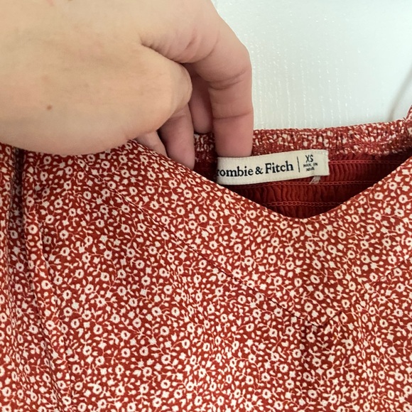 Abercrombie & Fitch Womens Red and White Floral Camisole with Tie Straps NWOT XS - Picture 10 of 10